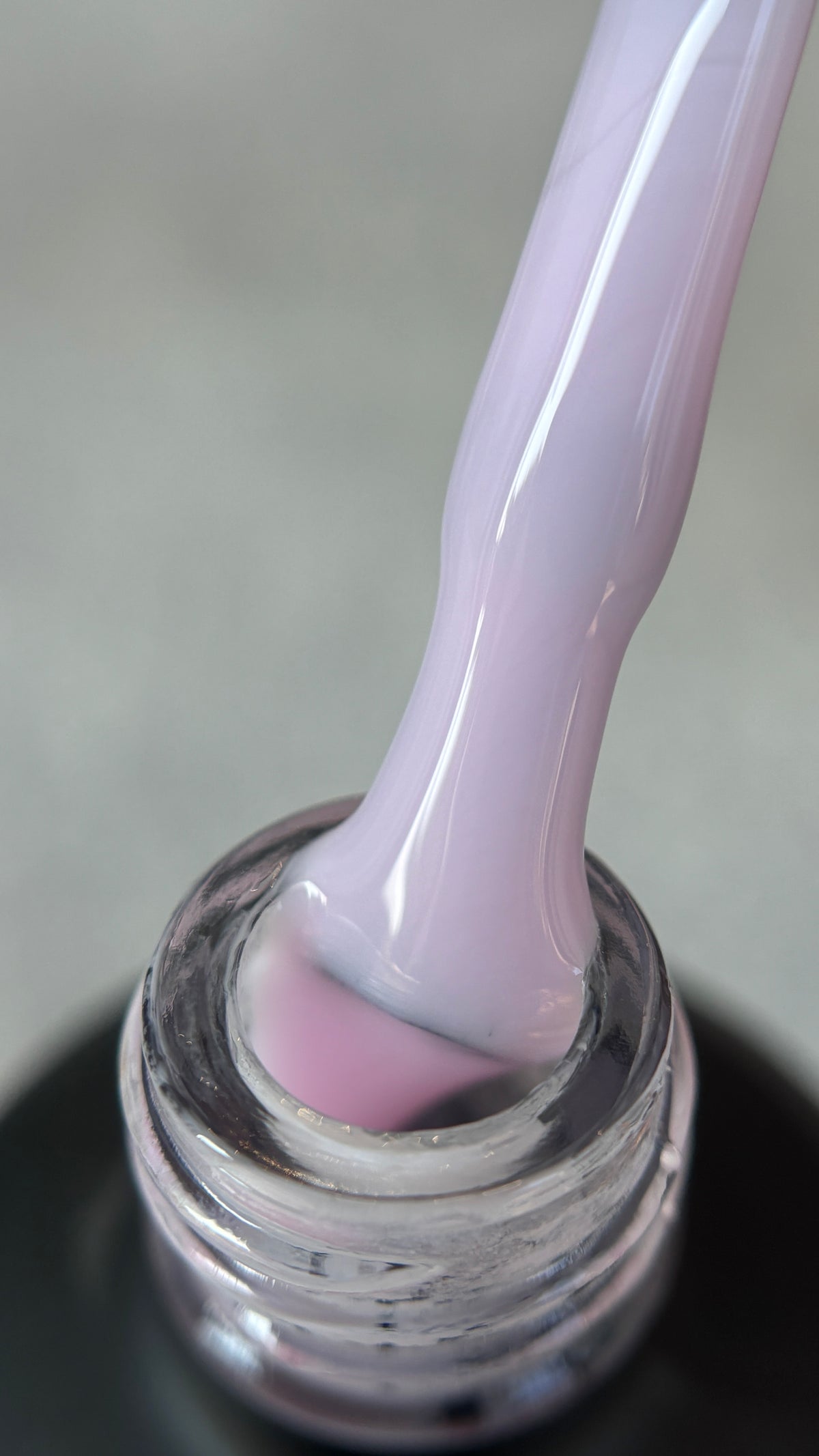 Alisa nails shop alles für Nagelstudio bequem kaufen: Base, Top, Color Base, Shellac