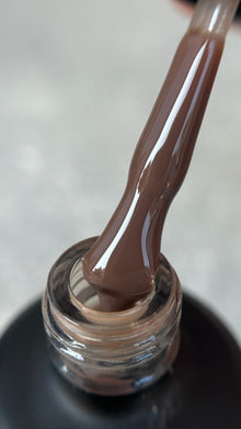 HAZELNUT
